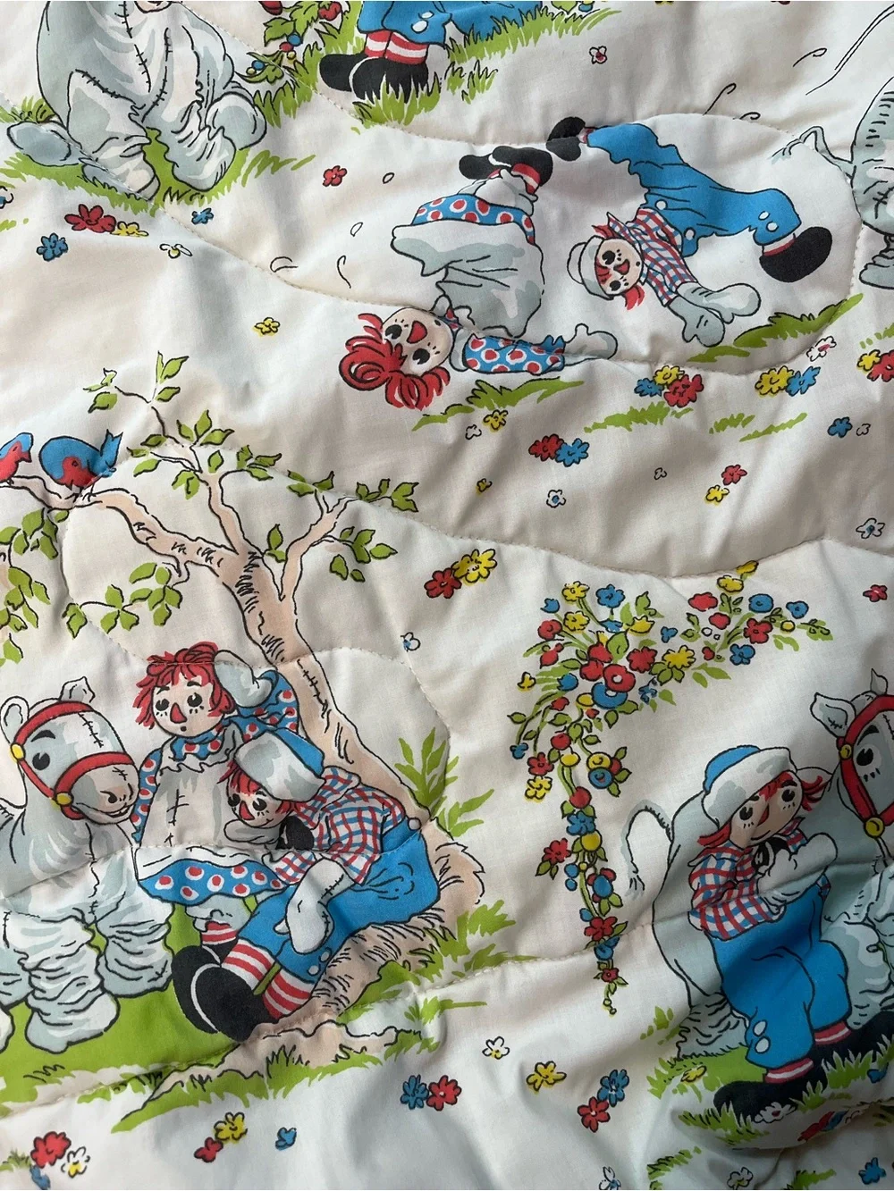 Vintage Raggedy Ann and Andy comforter Bedspread 80s Cartoon Blanket Twin quilt
